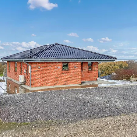 Casa de Férias Beautiful In With House Sea View
