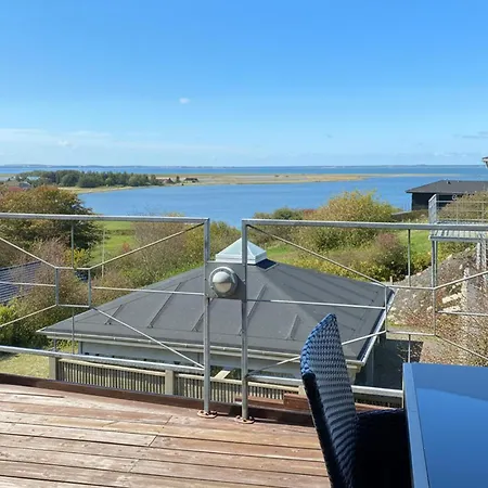 Hébergement de vacances Beautiful In With House Sea View *