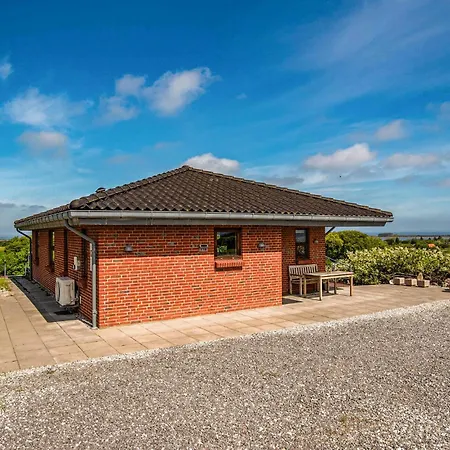Beautiful In With House Sea View *